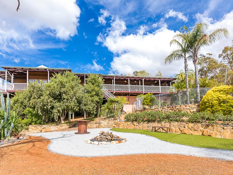 45 Crestmoor Pass, Bullsbrook WA 6084