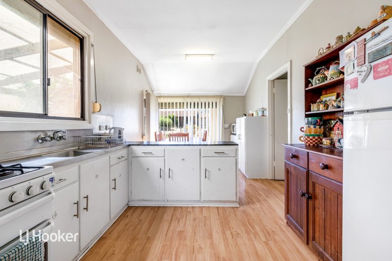 Photo - 45 Crisp Road, Elizabeth Downs SA 5113 - Image 6