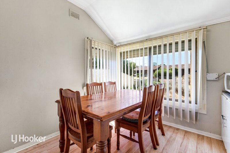 Photo - 45 Crisp Road, Elizabeth Downs SA 5113 - Image 7