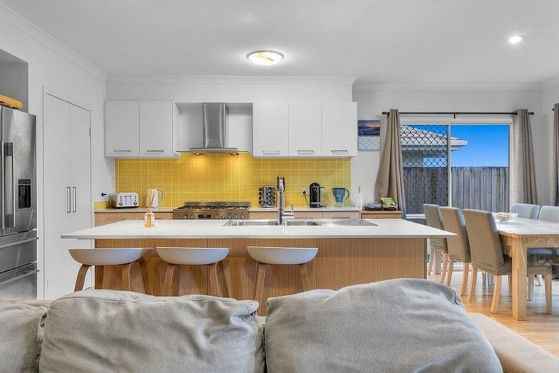 Photo - 45 Daintree Circuit, North Lakes QLD 4509 - Image 2