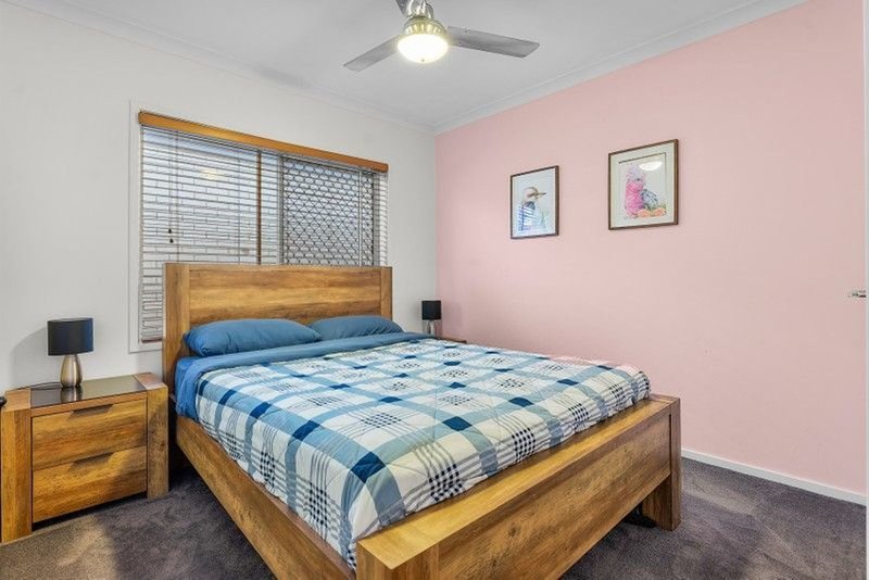 Photo - 45 Daintree Circuit, North Lakes QLD 4509 - Image 7