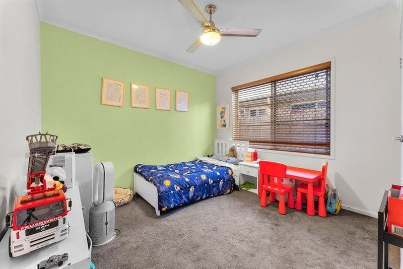 Photo - 45 Daintree Circuit, North Lakes QLD 4509 - Image 8