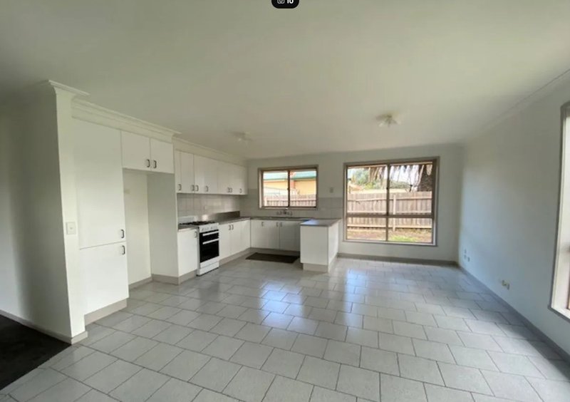 Photo - 4/5 Davisson Street, Epping VIC 3076 - Image 2
