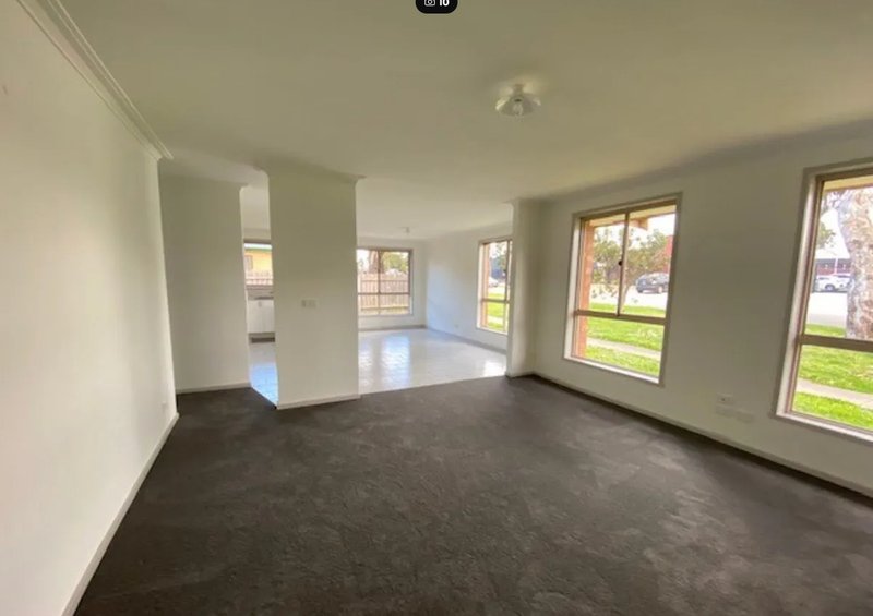 Photo - 4/5 Davisson Street, Epping VIC 3076 - Image 4