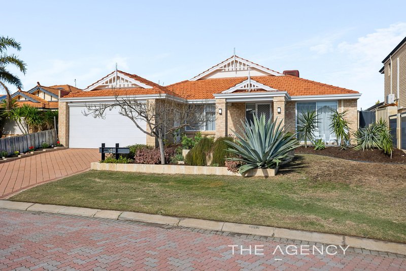 Photo - 45 Deverall Square, Hillarys WA 6025 - Image 1