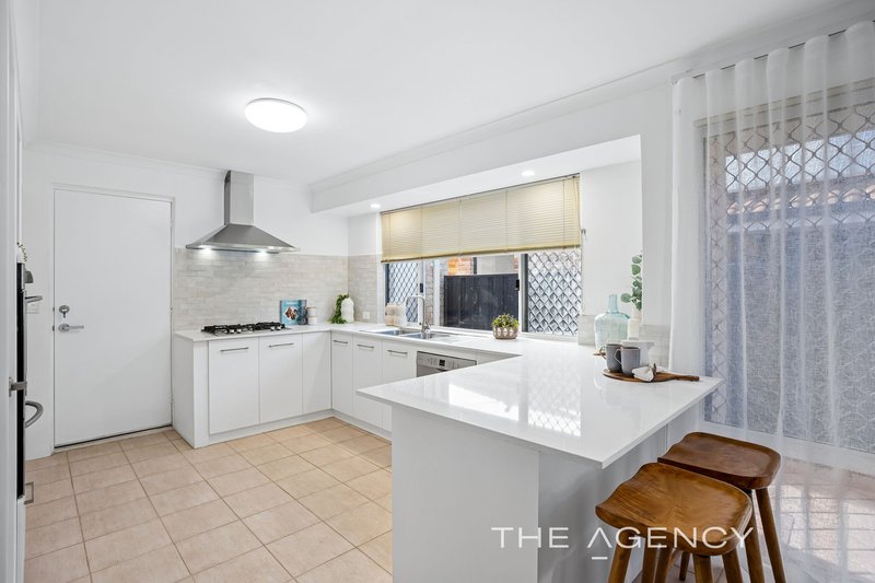 Photo - 45 Deverall Square, Hillarys WA 6025 - Image 10