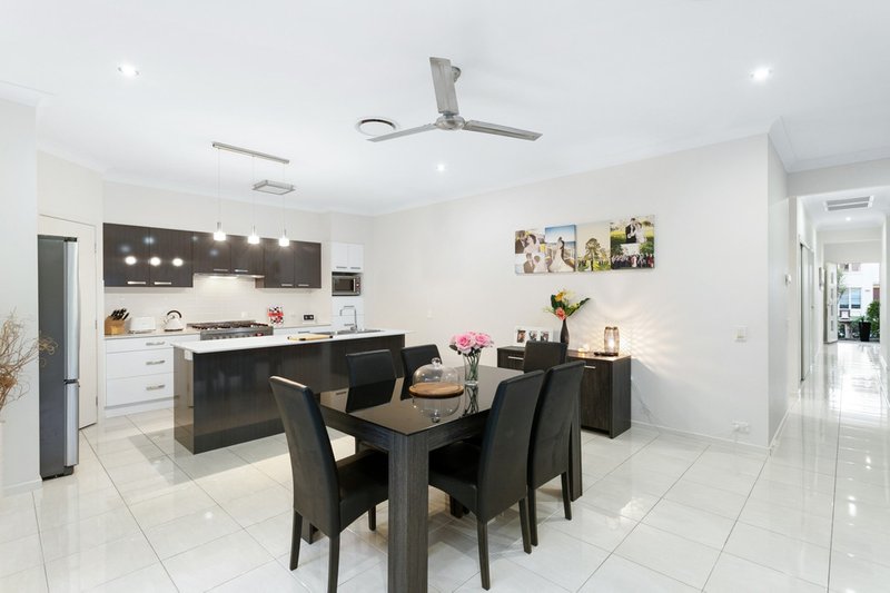 Photo - 45 Dickson Crescent, North Lakes QLD 4509 - Image 6