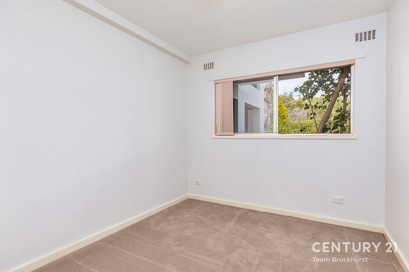 Photo - 4/5 Doherty Road, Coolbellup WA 6163 - Image 14