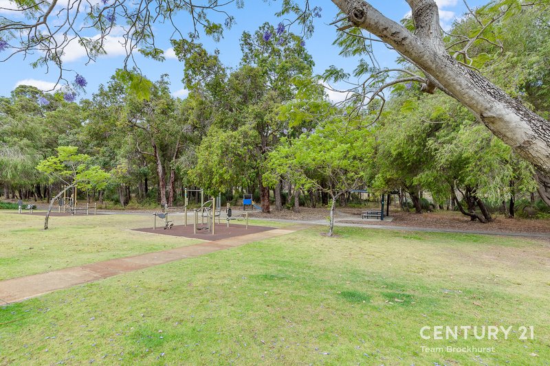 Photo - 4/5 Doherty Road, Coolbellup WA 6163 - Image 23