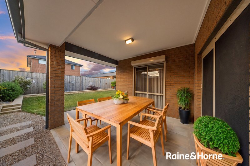 Photo - 45 Dominion Drive, Burnside VIC 3023 - Image 14