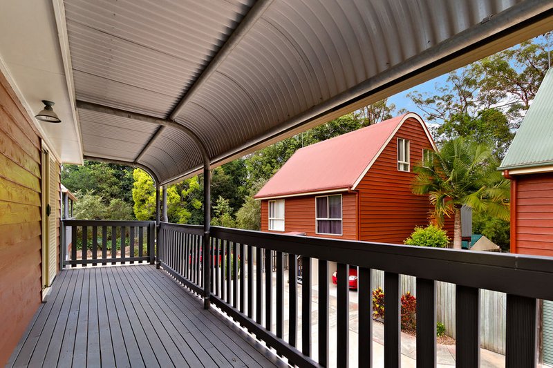 Photo - 4/5 England Road, Ferny Hills QLD 4055 - Image 3