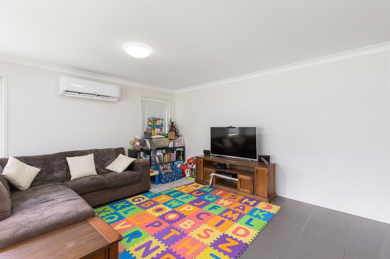 Photo - 45 Essex Street, Karalee QLD 4306 - Image 10