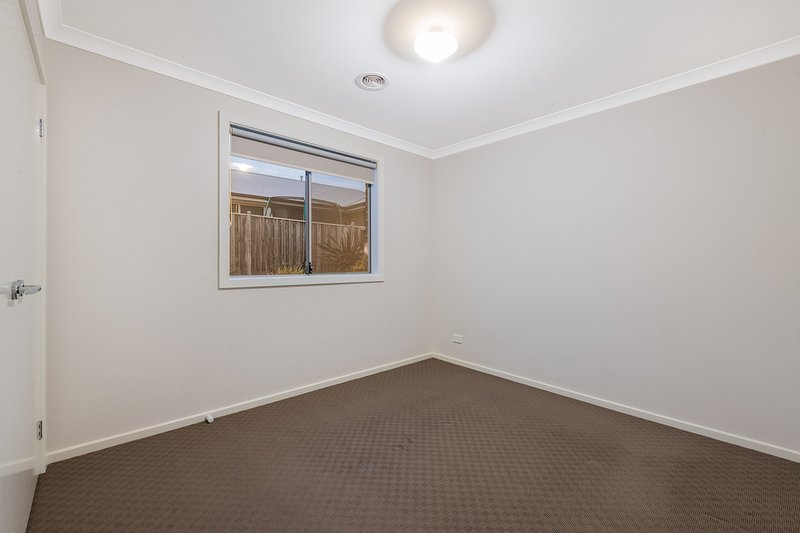 Photo - 45 Everlasting Boulevard, Cranbourne West VIC 3977 - Image 12