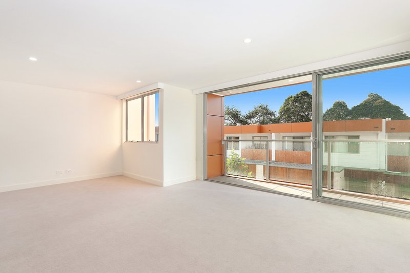 Photo - 45 Fairway Circuit, Strathfield NSW 2135 - Image 6