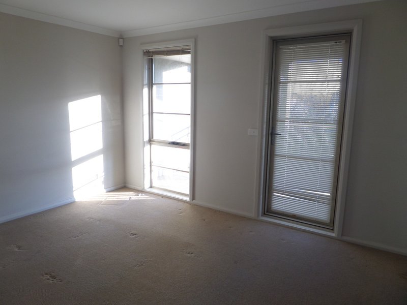 Photo - 45 Farran Street, Gungahlin ACT 2912 - Image 7