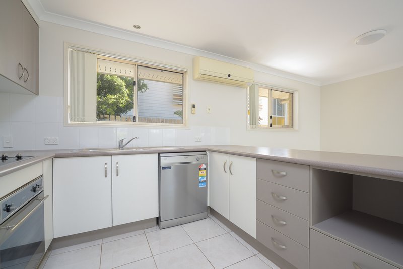 Photo - 45 Flinders Street, West Gladstone QLD 4680 - Image 5