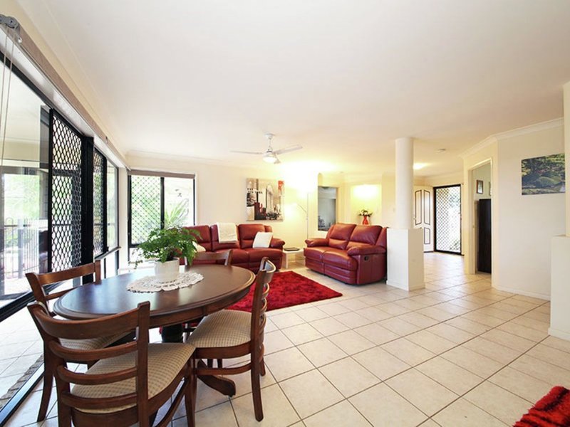 Photo - 45 Fordington Way, Murrumba Downs QLD 4503 - Image 7