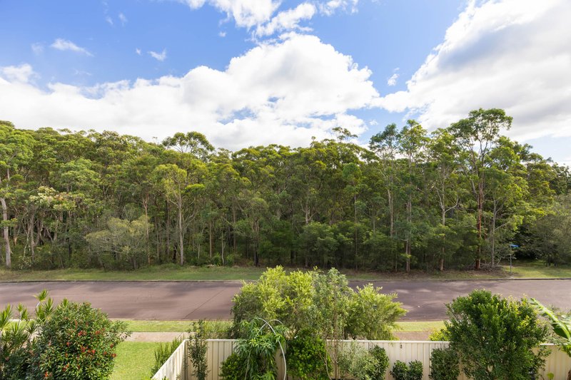 Photo - 45 Forest Lake Way, Toronto NSW 2283 - Image 5