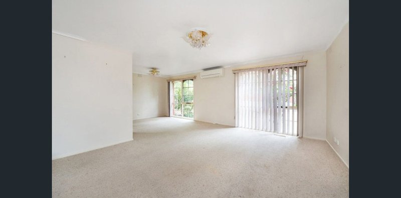 Photo - 45 Fraser Crescent, Wantirna South VIC 3152 - Image 2