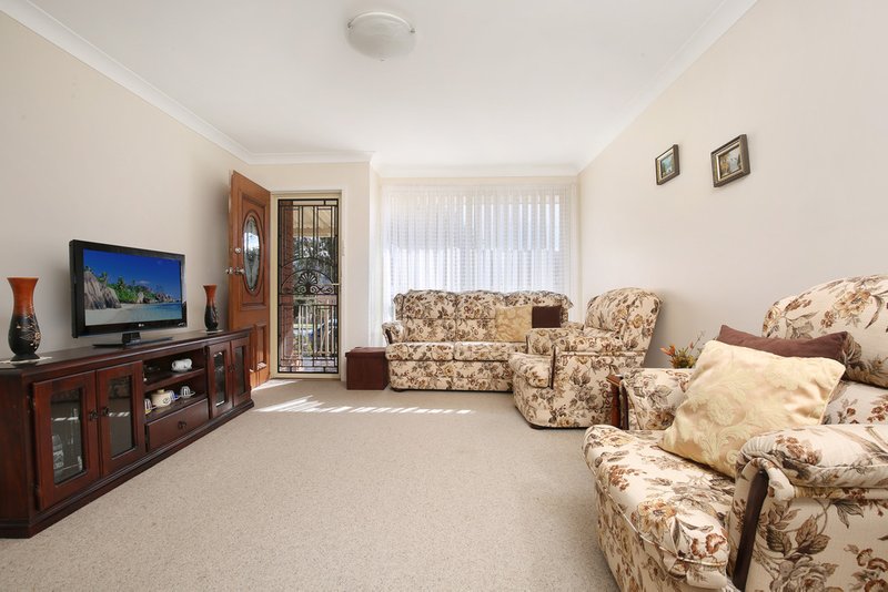 Photo - 45 Gibsons Road, Figtree NSW 2525 - Image 3