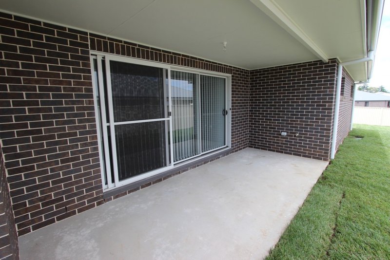 Photo - 45 Graham Drive, Kelso NSW 2795 - Image 21