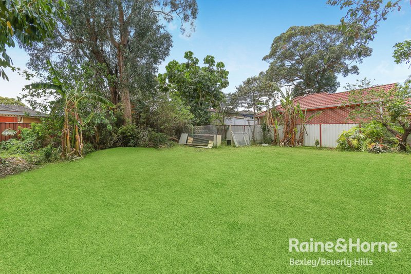 Photo - 45 Grove Avenue, Narwee NSW 2209 - Image 6