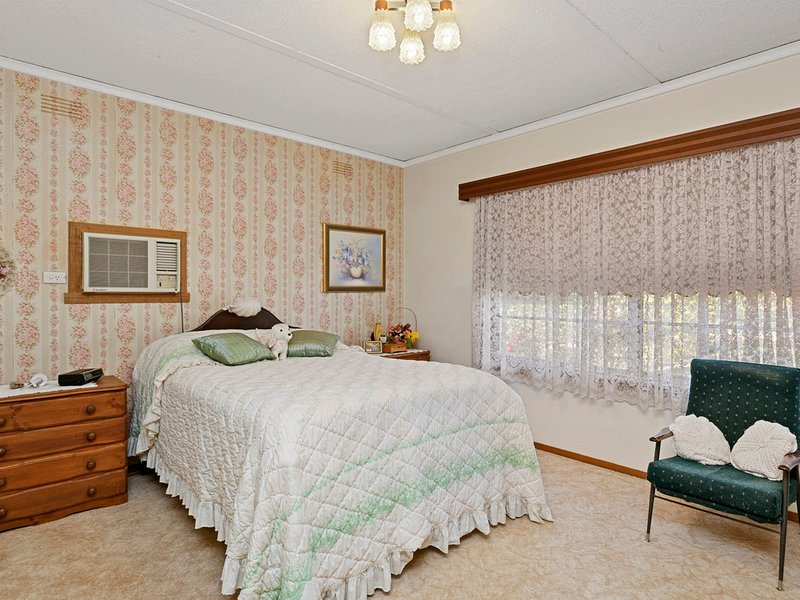 Photo - 45 Hairs Lane, Benalla VIC 3672 - Image 5