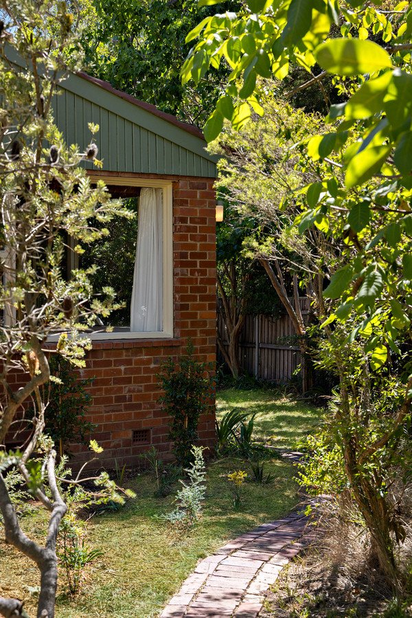 Photo - 45 Hannan Crescent, Ainslie ACT 2602 - Image 2