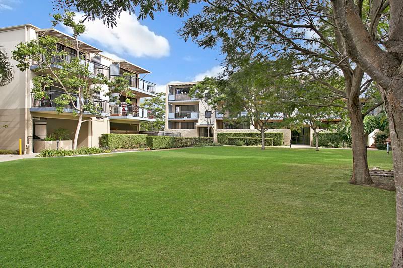 Photo - 45 Harries Rd Harries Road, Coorparoo QLD 4151 - Image 2