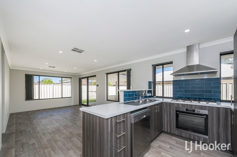 Photo - 45 Hemingway Drive, Camillo WA 6111 - Image 3