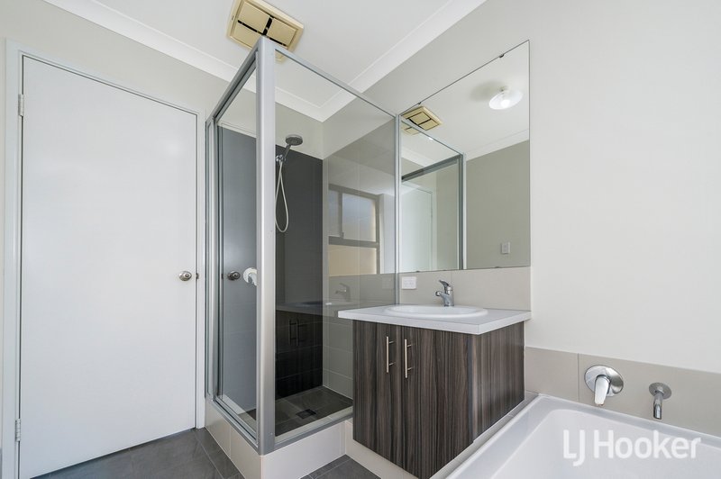 Photo - 45 Hemingway Drive, Camillo WA 6111 - Image 7