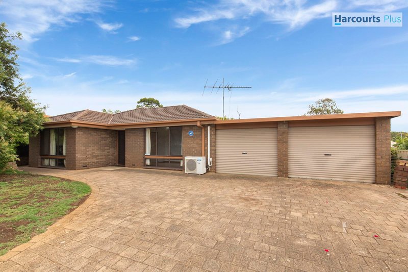 Photo - 45 Hessing Crescent, Trott Park SA 5158 - Image 2