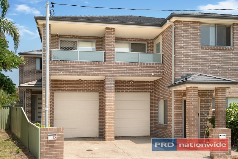 Photo - 45 Hodgkinson Crescent, Panania NSW 2213 - Image 2