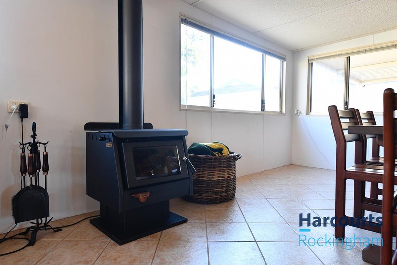 Photo - 45 Holcombe Road, Warnbro WA 6169 - Image 4