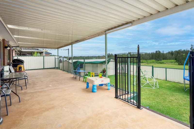 Photo - 45 Holwell Circuit, Raymond Terrace NSW 2324 - Image 10