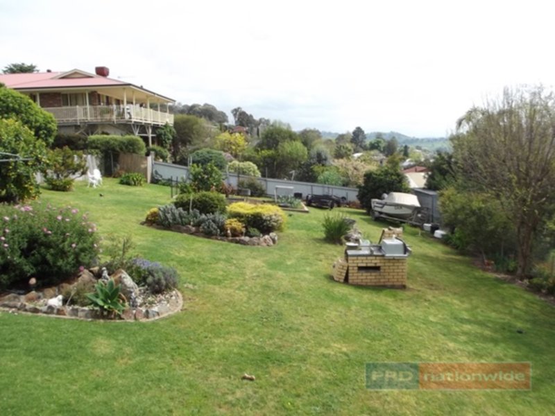 Photo - 45 Howick Street, Tumut NSW 2720 - Image 9