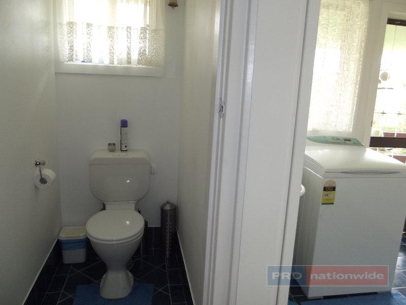 Photo - 45 Howick Street, Tumut NSW 2720 - Image 16