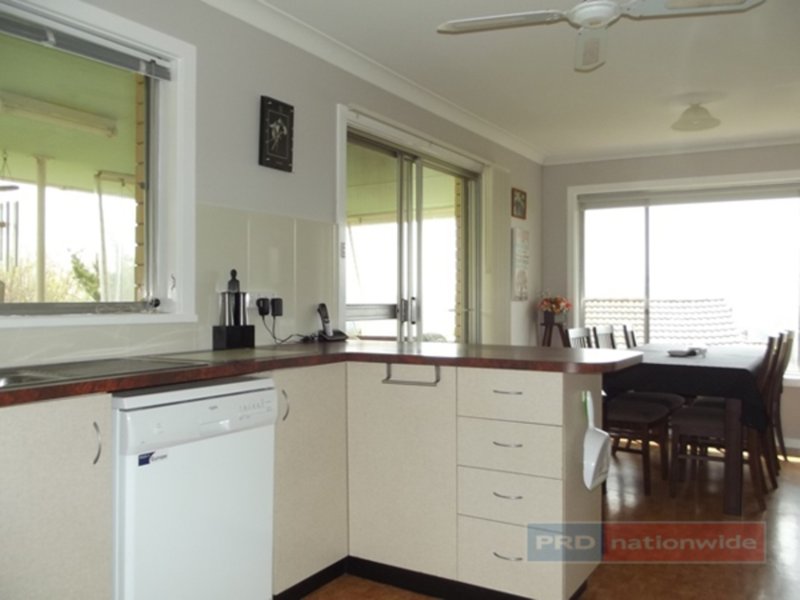 Photo - 45 Howick Street, Tumut NSW 2720 - Image 18