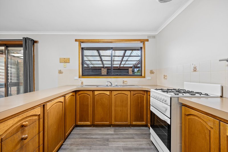 Photo - 45 Iona Drive, Sebastopol VIC 3356 - Image 6