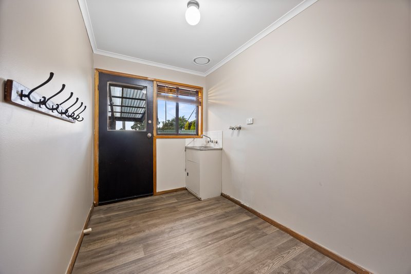 Photo - 45 Iona Drive, Sebastopol VIC 3356 - Image 14