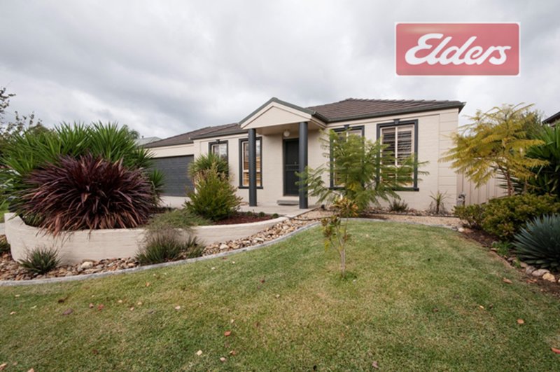 Photo - 45 Iron Way, Wodonga VIC 3690 - Image 2