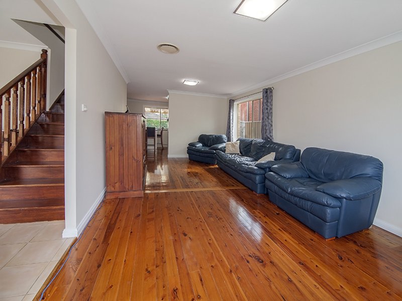 Photo - 45 Jacaranda Drive, Georges Hall NSW 2198 - Image 2