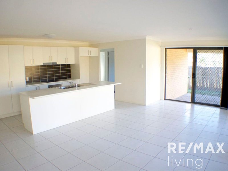 Photo - 45 Judith Street, Crestmead QLD 4132 - Image 2