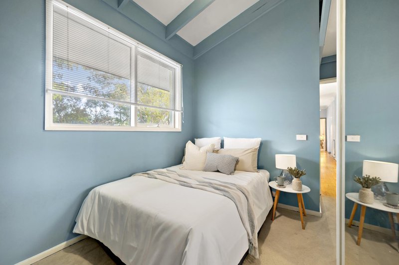 Photo - 45 Kambalda Crescent, Fisher ACT 2611 - Image 11
