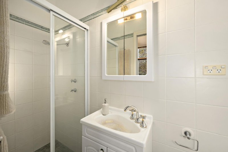 Photo - 45 Kambalda Crescent, Fisher ACT 2611 - Image 13