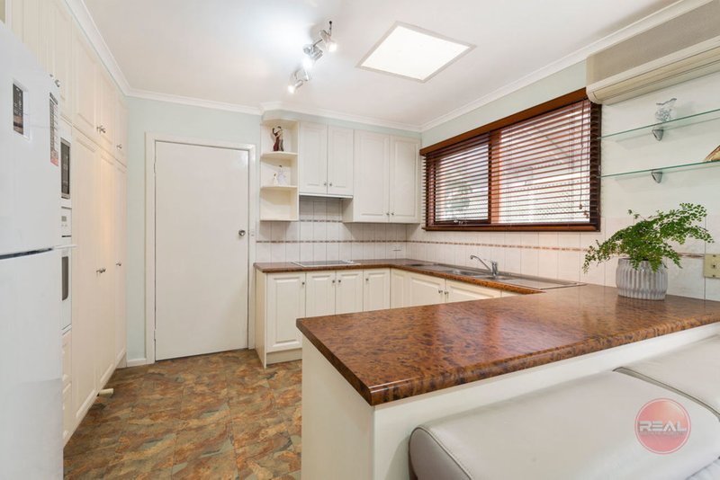 Photo - 45 Karoona Crescent, Seacombe Heights SA 5047 - Image 7