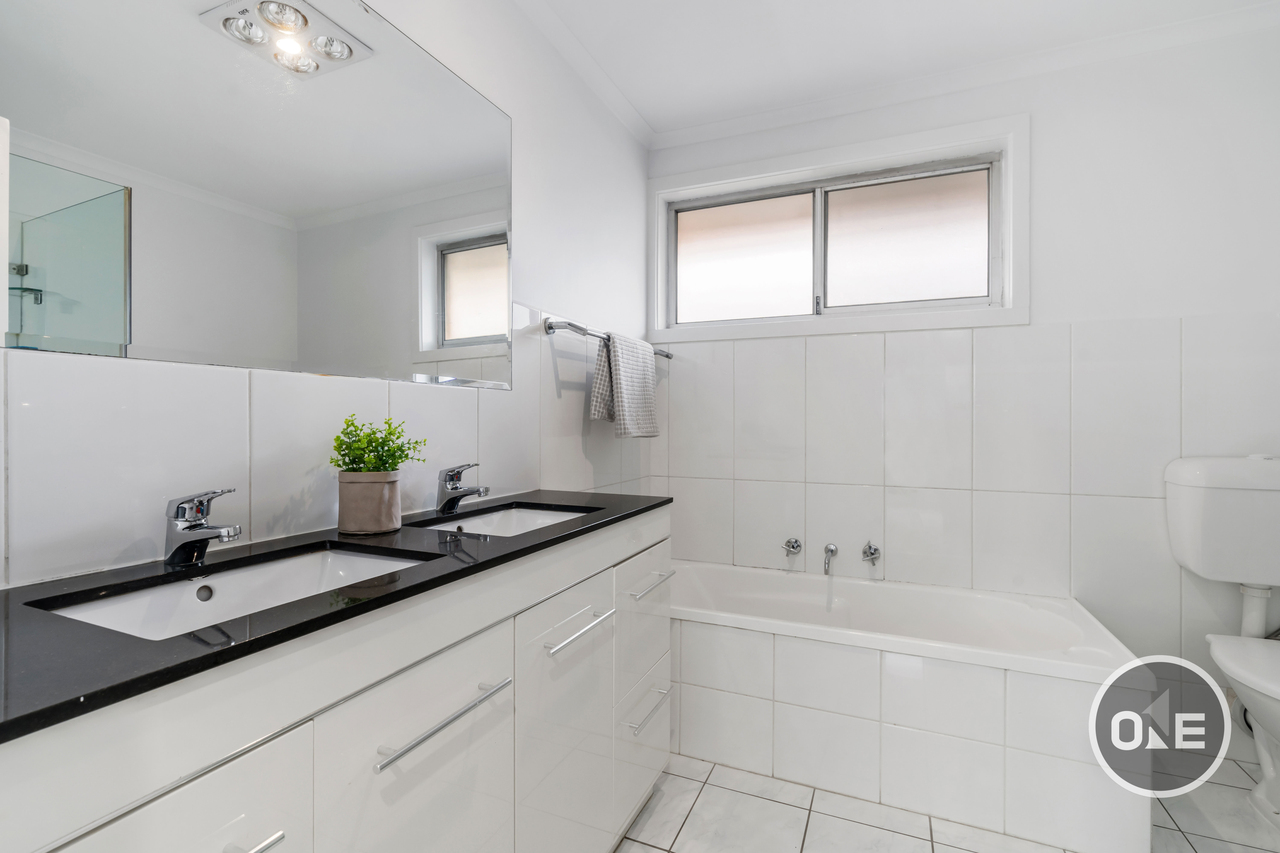3-bedroom unit at 4/5-7 Keefer Street, Mordialloc, VIC 3195, , Victoria