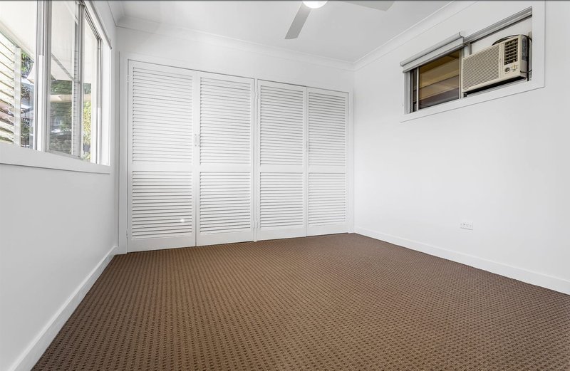 Photo - 45 Kingaroy Street, Stafford Heights QLD 4053 - Image 8