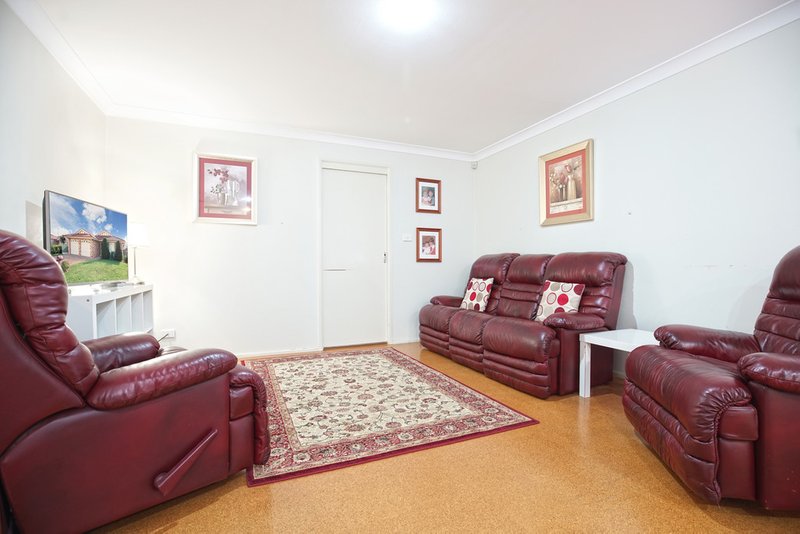 Photo - 45 Kukundi Drive, Glenmore Park NSW 2745 - Image 4