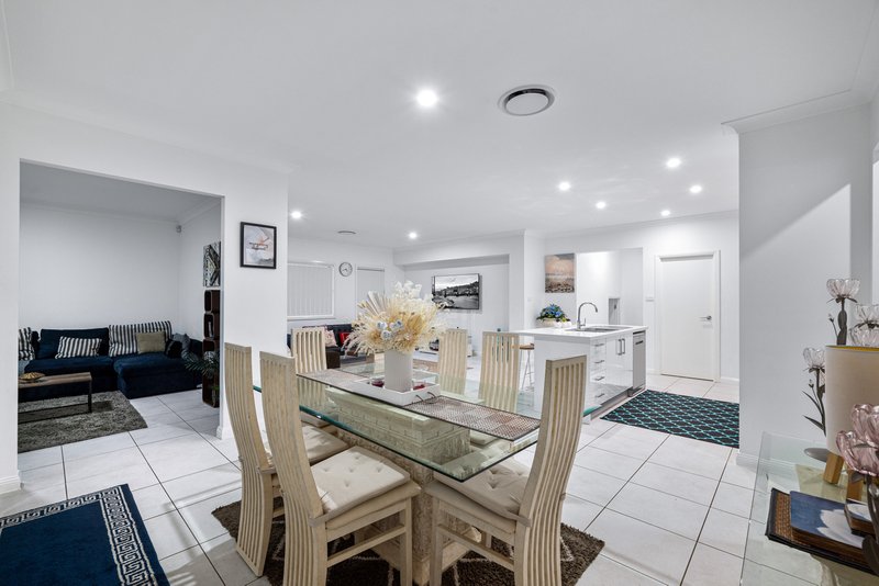 Photo - 45 Lacey Road, Edmondson Park NSW 2174 - Image 6